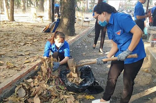 Không xả rác ra đường: Chuyện tưởng dễ mà khó