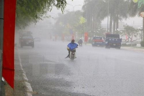Thời tiết ngày 9/7: Rãnh áp thấp gây mưa nhiều khu vực, vùng núi phía Bắc đề phòng lũ ống, lũ quét và sạt lở đất
