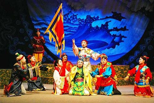 Bình Định: Tăng cường bảo tồn và phát huy các giá trị văn học, nghệ thuật đặc sắc của địa phương