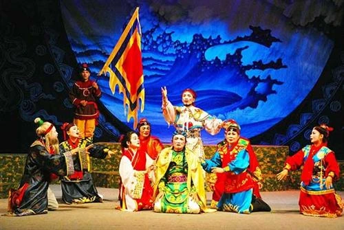 Bình Định: Tăng cường bảo tồn và phát huy các giá trị văn học, nghệ thuật đặc sắc của địa phương