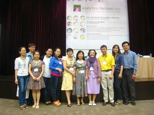 Giáo sư, Tiến sỹ Nguyễn Thị Kim Phụng say mê nghiên cứu khoa học