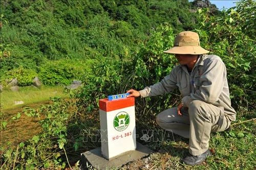 Thực hiện cắm mốc phân giới Di sản thế giới Tràng An