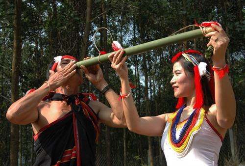 Nét đẹp trong lễ cưới dân tộc Cor