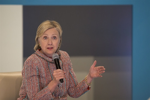 Cựu Ngoại trưởng H.Clinton tự nguyện trả lời chất vấn của FBI về việc sử dụng địa chỉ e-mail cá nhân