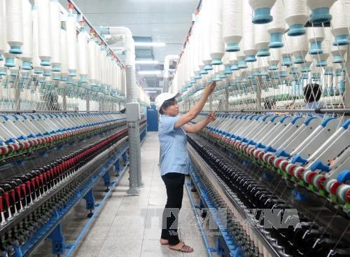 Chưa thống nhất phương án tăng lương tối thiểu vùng năm 2018