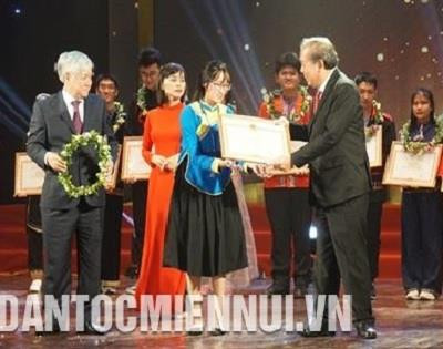 Lễ tuyên dương 120 học sinh, sinh viên, thanh niên dân tộc thiểu số tiêu biểu, xuất sắc năm 2019
