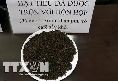 Đắk Nông: Vụ vỏ cà phê trộn sỏi và nhuộm than pin: Khởi tố, bắt tạm giam 5 bị can 