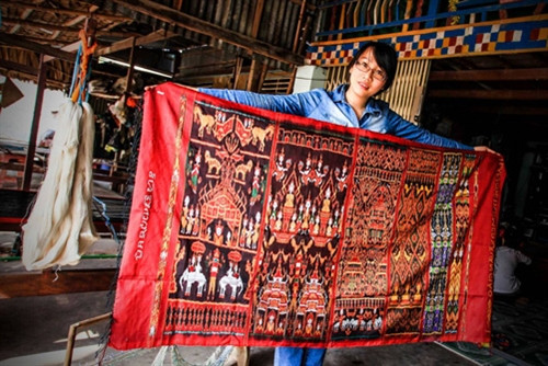Đặc sắc thổ cẩm Khmer