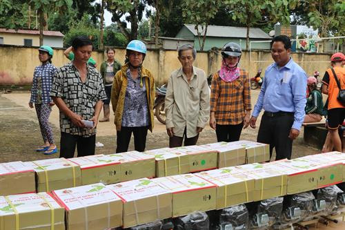 Bình Phước cấp máy móc, nông cụ phục vụ sản xuất cho đồng bào nghèo