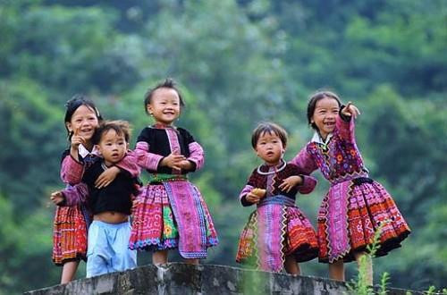 Tổ chức hát đồng dao độc đáo trong “Ngày hội tuổi thơ”