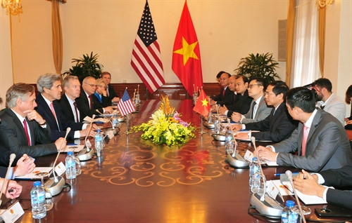 Bộ trưởng Ngoại giao Hoa Kỳ John Kerry thăm chính thức Việt Nam