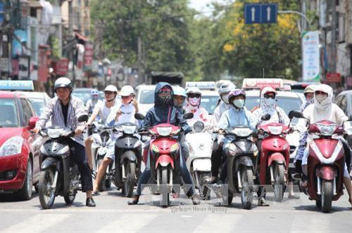 Thời tiết ngày 8/8: Hà Nội nắng nóng trên diện rộng