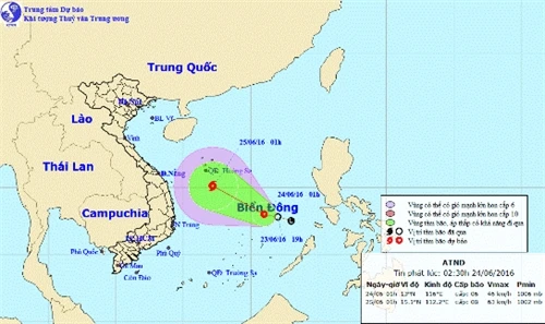 Áp thấp nhiệt đới gây mưa dông cả nước