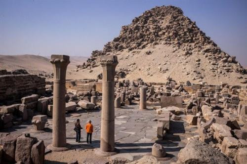 Người Ai Cập vận chuyển đá xây Kim tự tháp Giza bằng cách nào?