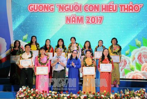 Thành phố Hồ Chí Minh: Tôn vinh giá trị truyền thống tốt đẹp về lòng hiếu thảo của người Việt Nam