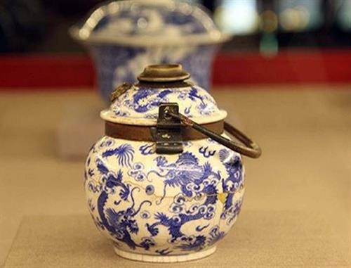 Thừa Thiên - Huế: Triển lãm "Đồ sứ ký kiểu thời Lê - Trịnh, chúa Nguyễn và thời Nguyễn"