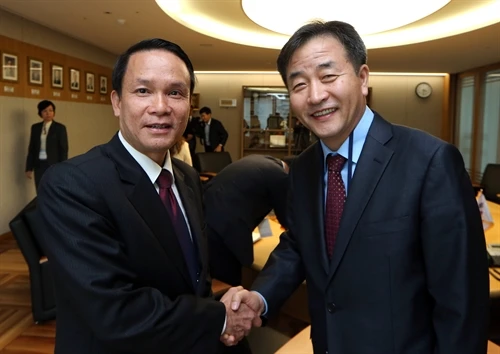 TTXVN tăng cường hợp tác thông tin với hãng thông tấn Yonhap và IRNA