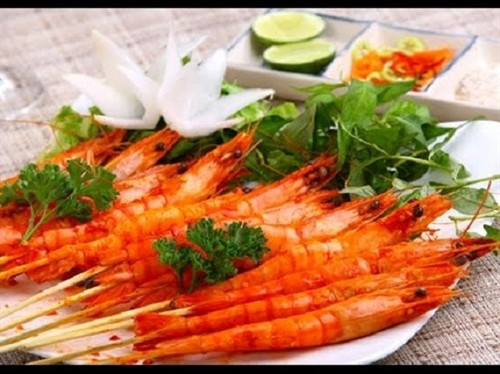 Đắm đuối tép bạc nướng lá chuối