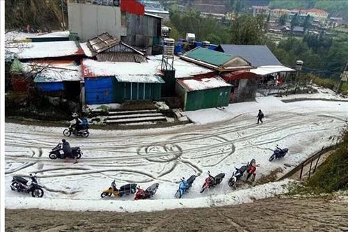 Mưa đá, dông lốc gây nhiều thiệt hại tại Lai Châu