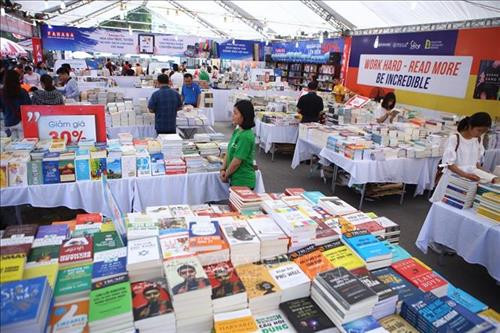 Kỷ niệm 64 năm Ngày giải phóng Thủ đô: Khai mạc Hội Sách Hà Nội năm 2018 chủ đề “Sách và Công nghệ số”