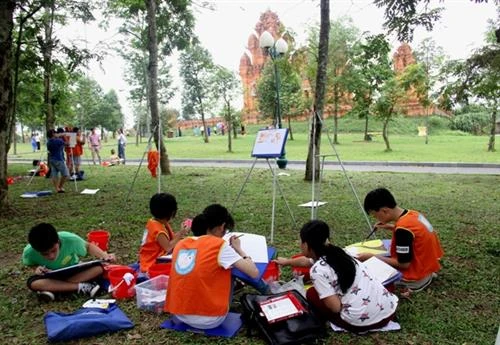 Sôi nổi nhiều hoạt động với chủ đề “Ngày hè của em”
