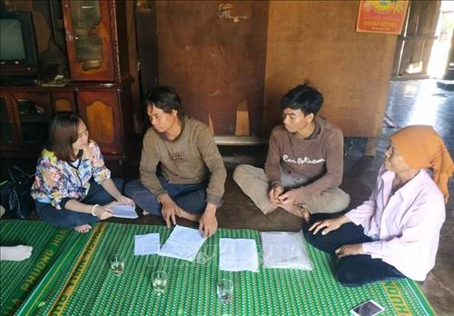 Đắk Lắk: Nhiều hộ dân tộc thiểu số lao đao vì chiêu trò “vay hộ” ngân hàng
