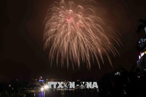 Hà Nội tổ chức bắn pháo hoa tại 30 điểm đêm Giao thừa Tết Nguyên đán 2019