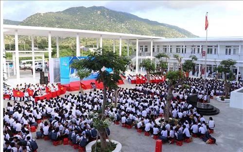 Ninh Thuận xây dựng cơ sở vật chất hiện đại, phục vụ học sinh vùng biển 