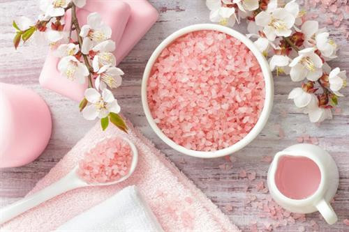 Công dụng còn gây tranh cãi của muối hồng Himalaya