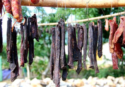 Bò giàng - đặc sản của núi rừng miền Tây xứ Nghệ