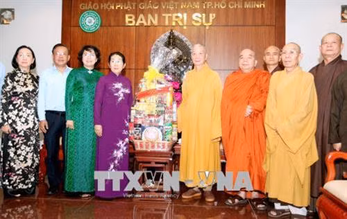 Lãnh đạo Thành phố Hồ Chí Minh thăm, chúc mừng Đại lễ Phật đản