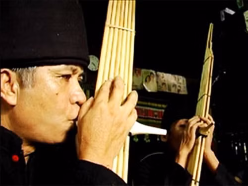 Khèn bè - Nét văn hoá đặc trưng của người Thái