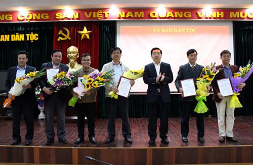 Quyết định sáp nhập các Ban Quản lý dự án thuộc Ủy ban Dân tộc