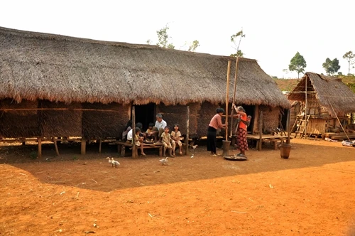 Nhà dài - nét độc đáo riêng của người Mạ - Tây Nguyên
