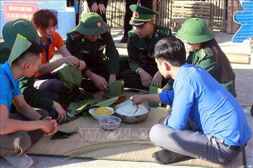 Chương trình "Xuân biên phòng - ấm lòng dân bản" Xuân Canh Tý 2020 ở Quảng Nam