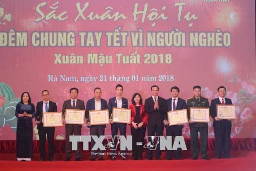 Chăm lo Tết cho các hoàn cảnh khó khăn