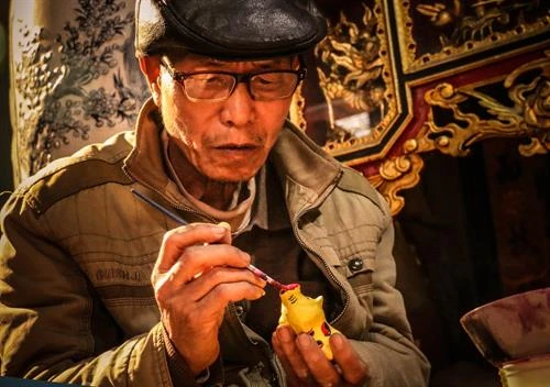 Nghệ nhân Phùng Đình Giáp - Người “giữ lửa” nghề làm tượng phỗng