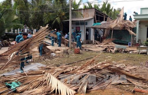 Thành phố Hồ Chí Minh: 5 căn nhà bị sạt lở trong đêm, người dân thoát nạn kịp thời