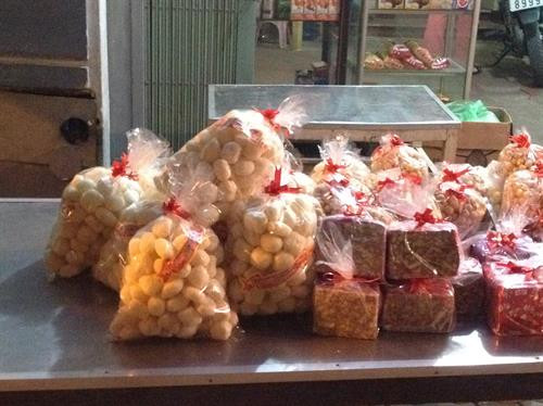 Hấp dẫn bánh khoai Thị Cầu