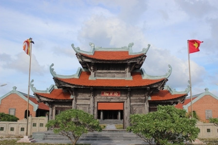 Linh thiêng những ngôi chùa giữa Biển Đông