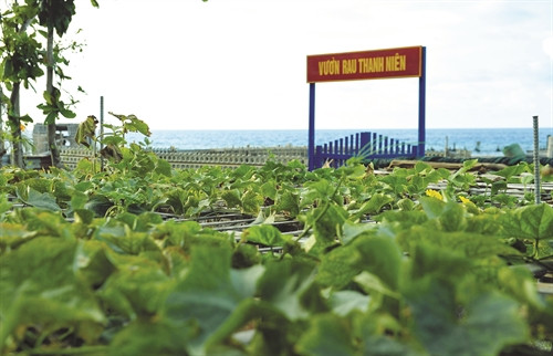 Màu xanh trên quần đảo Trường Sa