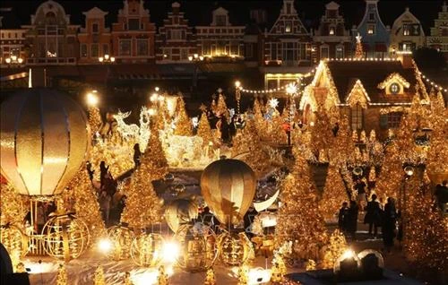 Thế giới chào đón Giáng sinh 2019