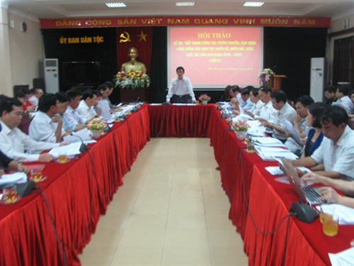 Đẩy mạnh thông tin tuyên truyền đến vùng dân tộc thiểu số