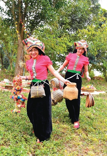 Giải mã bí ẩn nét duyên con gái Thái