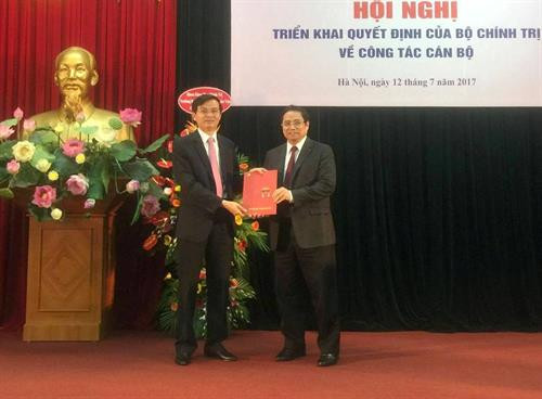 Ông Đoàn Minh Huấn làm Tổng Biên tập Tạp chí Cộng sản