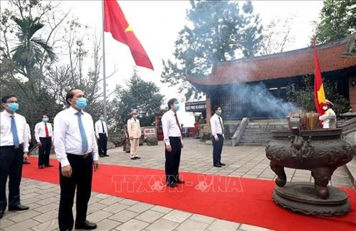 Tiến hành Lễ Giỗ Đức Quốc Tổ Lạc Long Quân, dâng hương tưởng niệm Tổ Mẫu Âu Cơ và khánh thành cầu đi bộ Mai An Tiêm