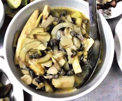 Độc lạ canh chua nòng nọc