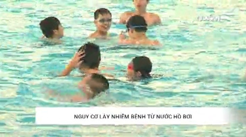 Nguy cơ lây nhiễm bệnh từ nước bể bơi