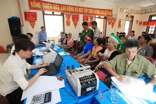 Thủ tướng chỉ thị tăng cường thực hiện chính sách xã hội