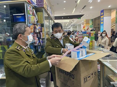 Lào Cai sẽ xử lý nghiêm hành vi đầu cơ, tăng giá thuốc, vật tư y tế